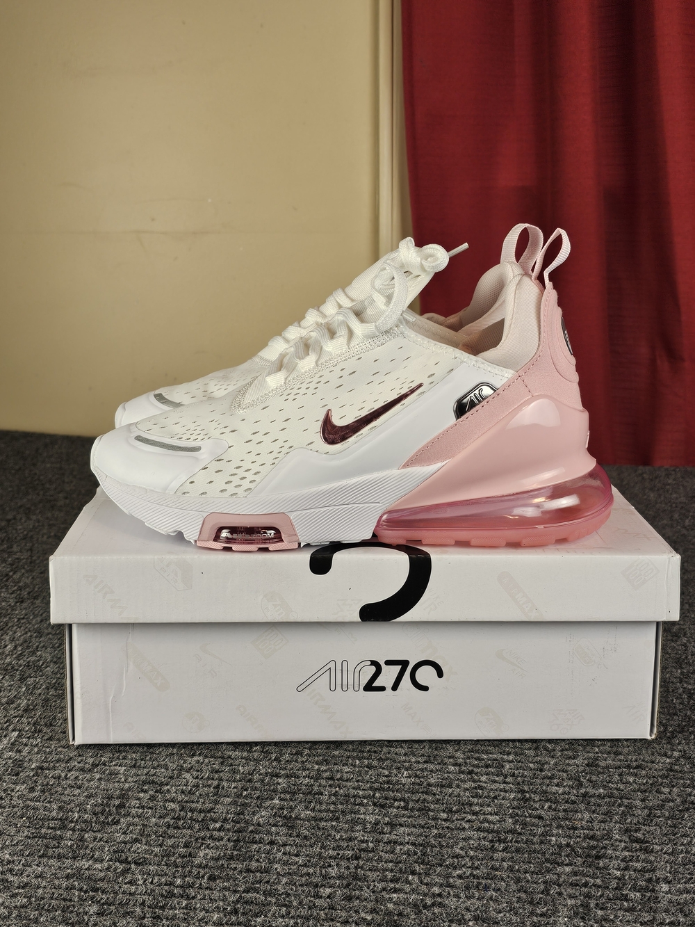 Nike Air Max 270 Women’s Sneakers - White & Pink - Picture 12 of 15